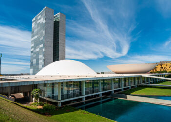 Guia Completo de Política: Notícias, Análises e Tendências Atuais