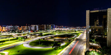 Brasília: o olhar visionário de Niemeyer e Costa na Construção da capital do Brasil
